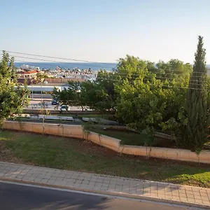 Tikay Apts , Ajia Napa Cypr