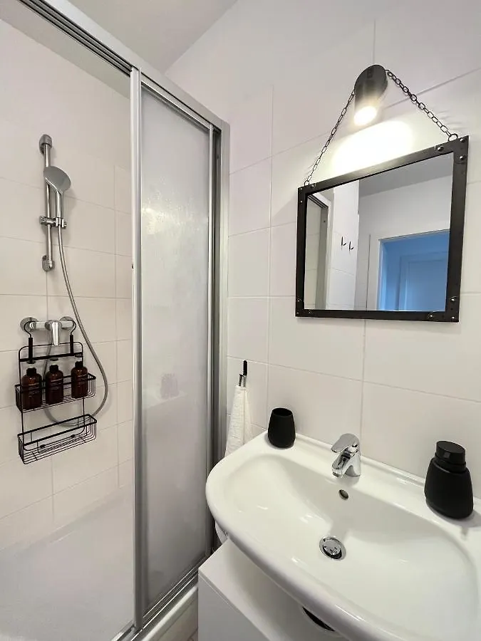 Penthouse Near Central Station With Free Parking Viena Apartament