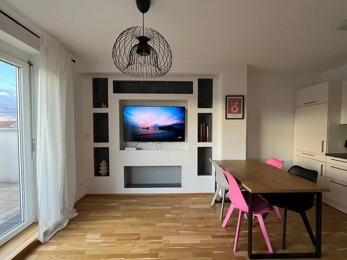 Penthouse Near Central Station With Free Parking Βιέννη 0*,